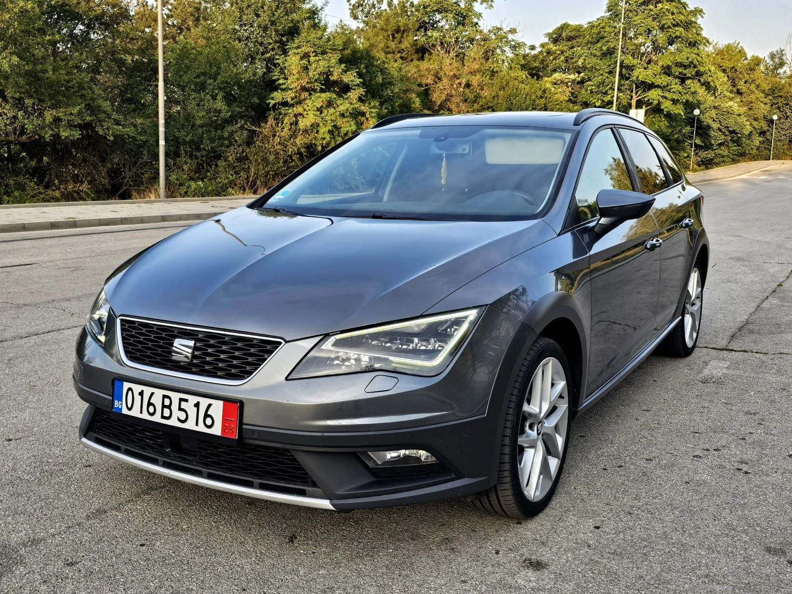 Seat Leon 2.0 TDi -184к.с DSG X-perience , снимка 1