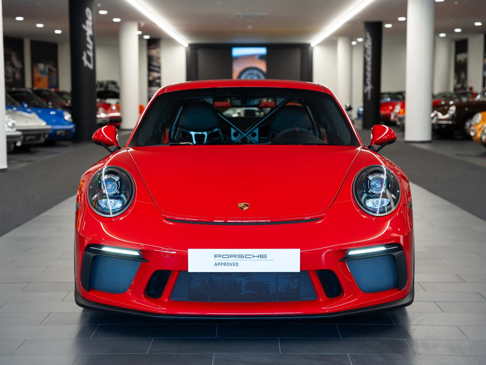 Porsche 911 GT3 (991 II) - изображение 3