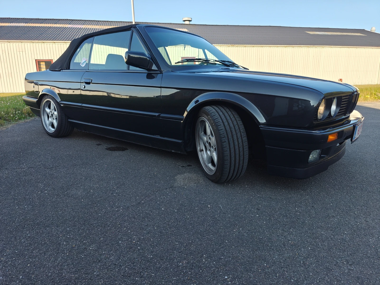 BMW 320 Е30 convertible  - изображение 8