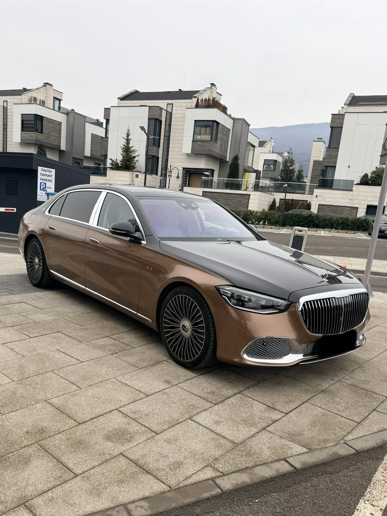 Mercedes-Benz Maybach  S680 V12 - изображение 2