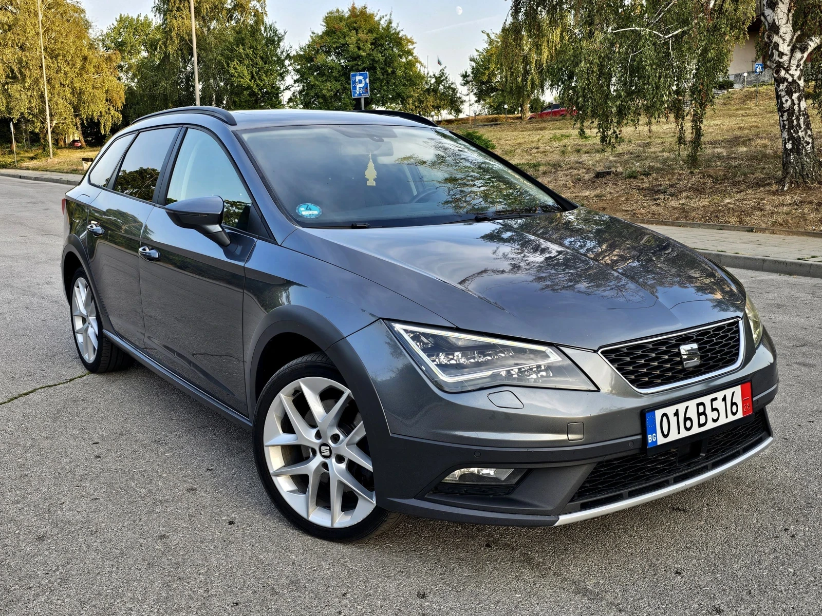 Seat Leon 2.0 TDi -184к.с DSG Experience  - изображение 4