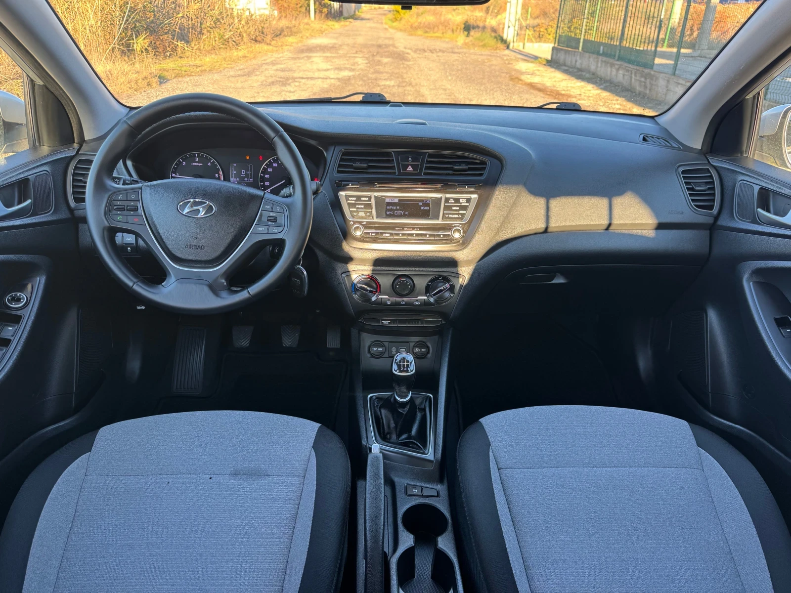 Hyundai I20 1.1 CRDI  | Mobile.bg   11