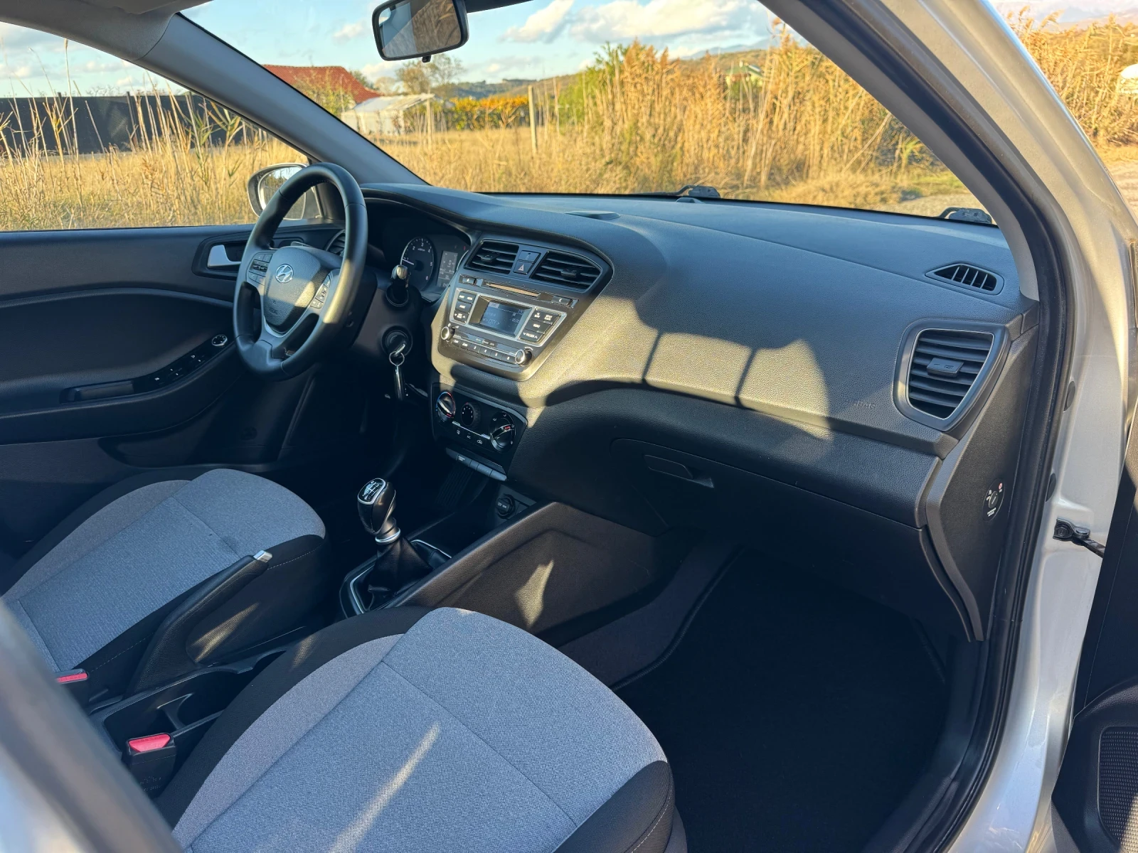 Hyundai I20 1.1 CRDI  | Mobile.bg   13