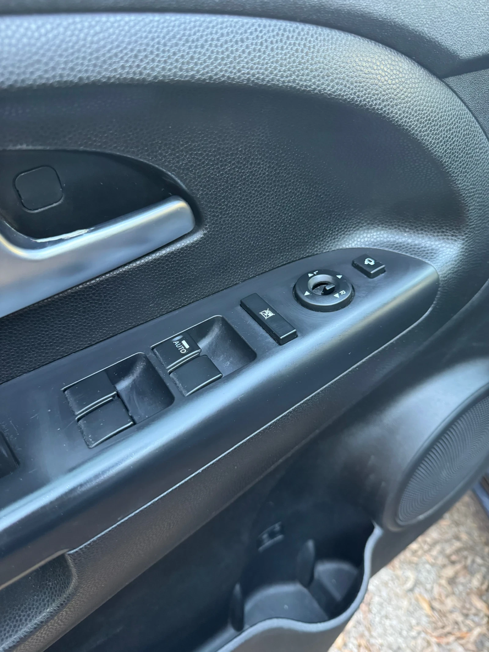 Kia Venga 1.4i * LPG*  | Mobile.bg � ����������� 12