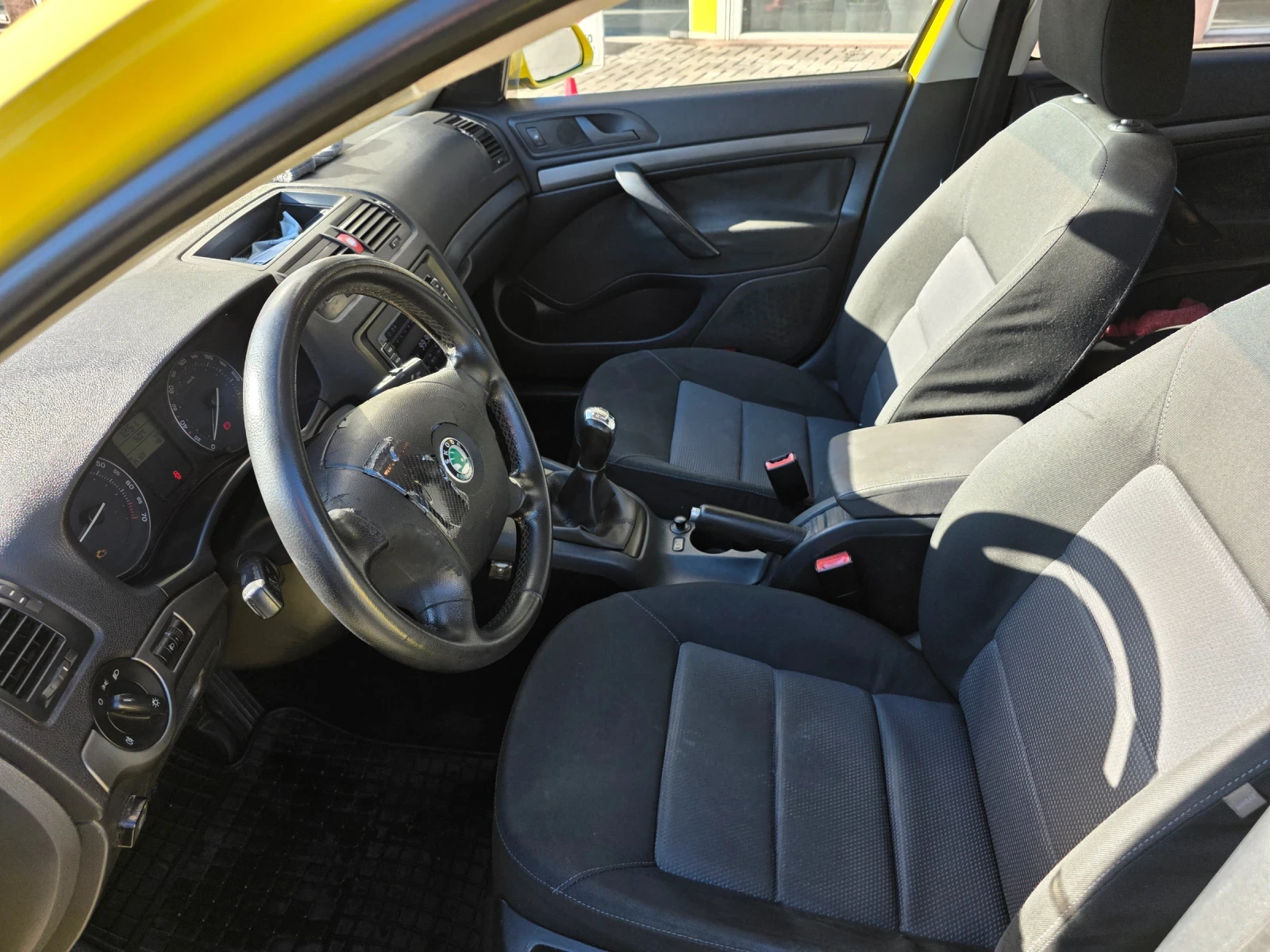 Skoda Octavia 1.6  - изображение 7