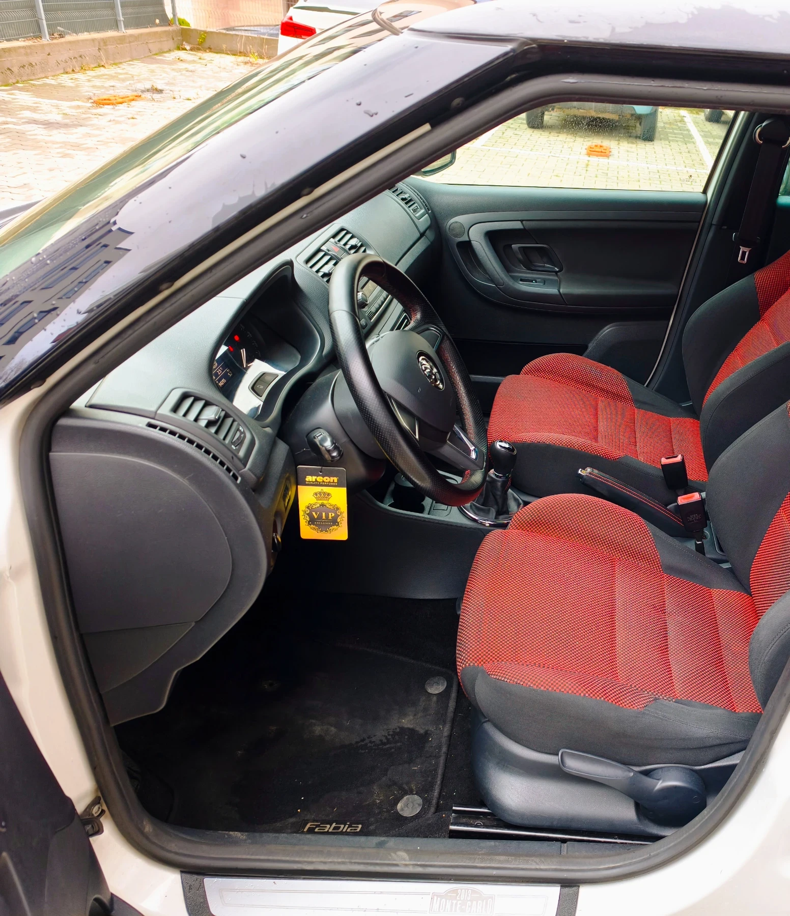 Skoda Fabia 1.6TDI MONTE CARLO - изображение 8