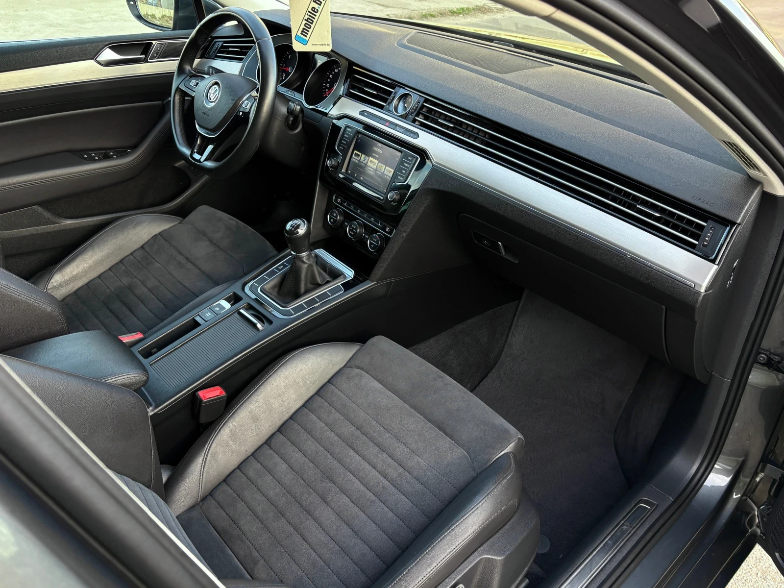 VW Passat 8 2.0TDI 150к.с. HIGH-LINE* 127 000км* , снимка 8 - Автомобили и джипове - 53760391