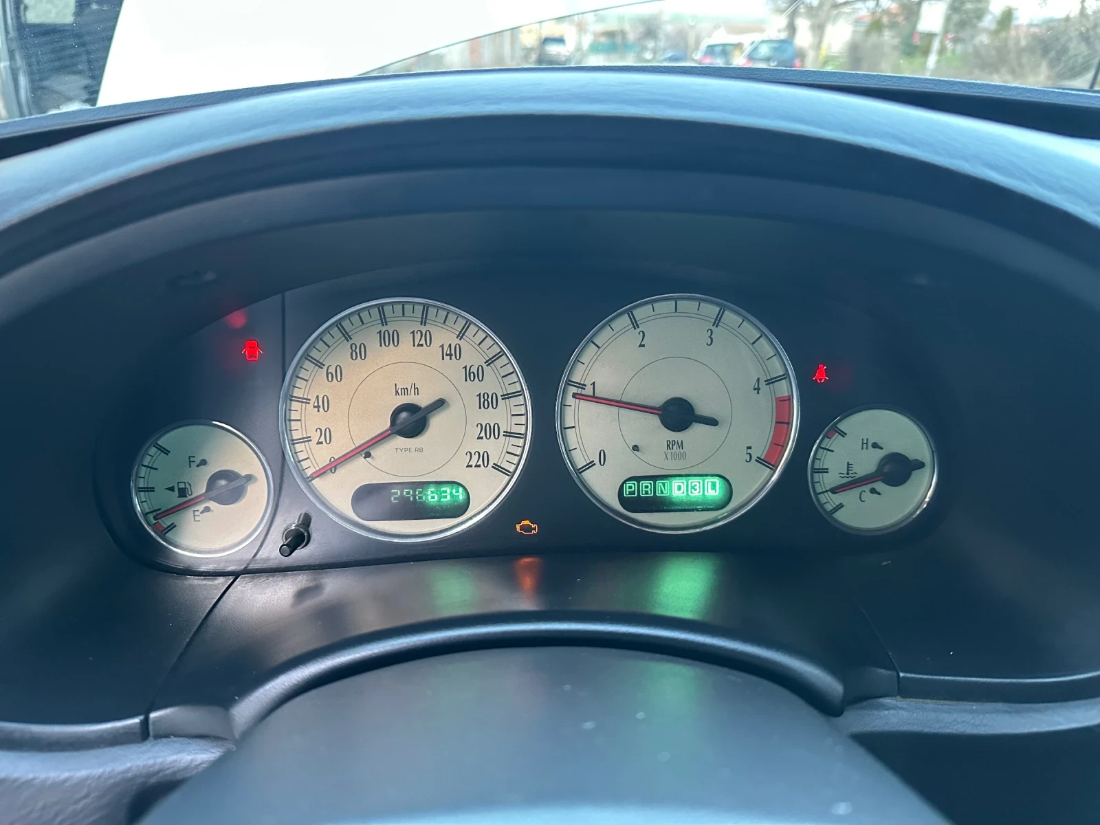 Chrysler Voyager 2.8CRDI, снимка 14 - Автомобили и джипове - 53835918