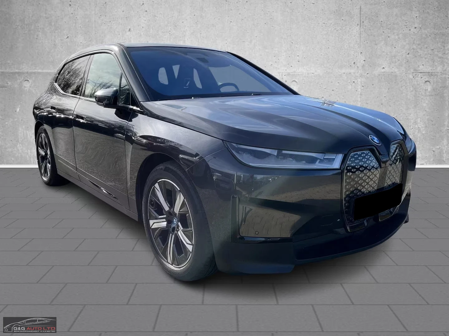 BMW iX 50/523HP/SKYLOUNGE/PANO/LASER/360/171h, снимка 4 - Автомобили и джипове - 53948361