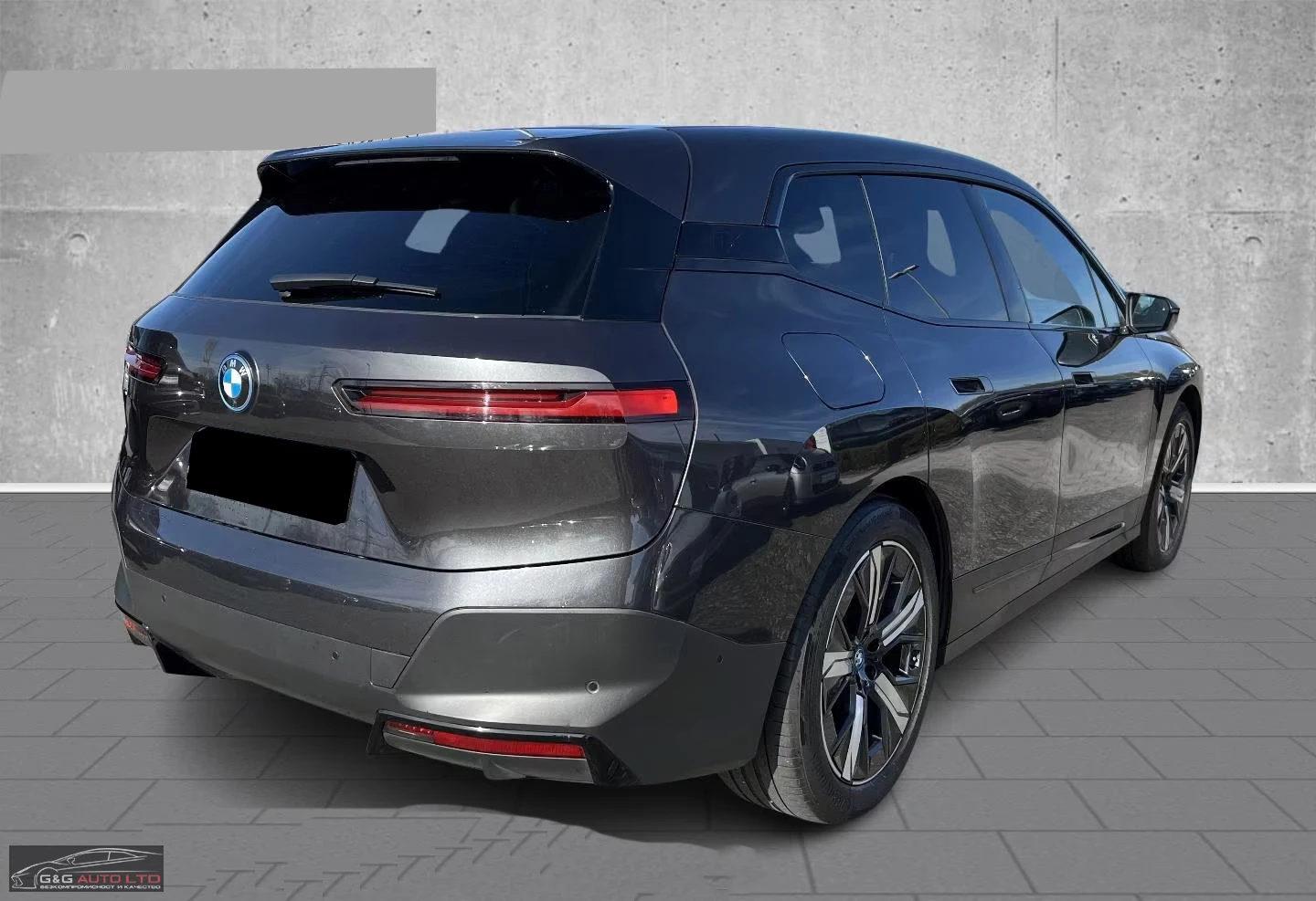 BMW iX 50/523HP/SKYLOUNGE/PANO/LASER/360/171h, снимка 3 - Автомобили и джипове - 53948361