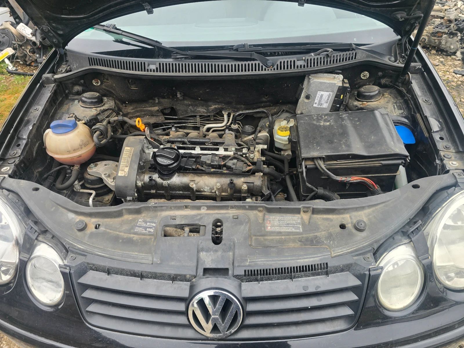 VW Polo 1.4 16 v на части , снимка 2 - Автомобили и джипове - 54025707