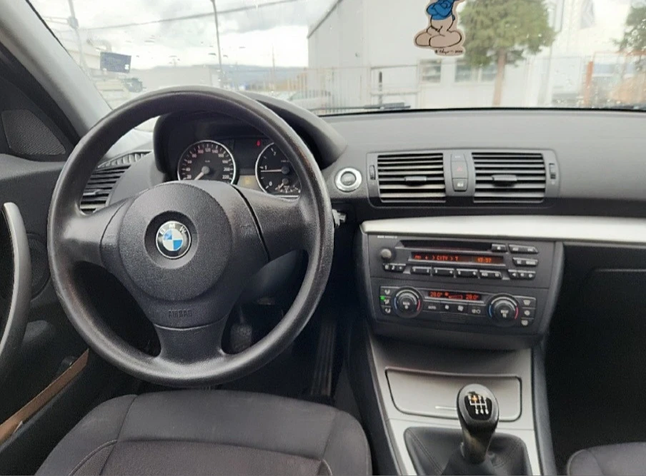 BMW 118, снимка 9 - Автомобили и джипове - 54128316