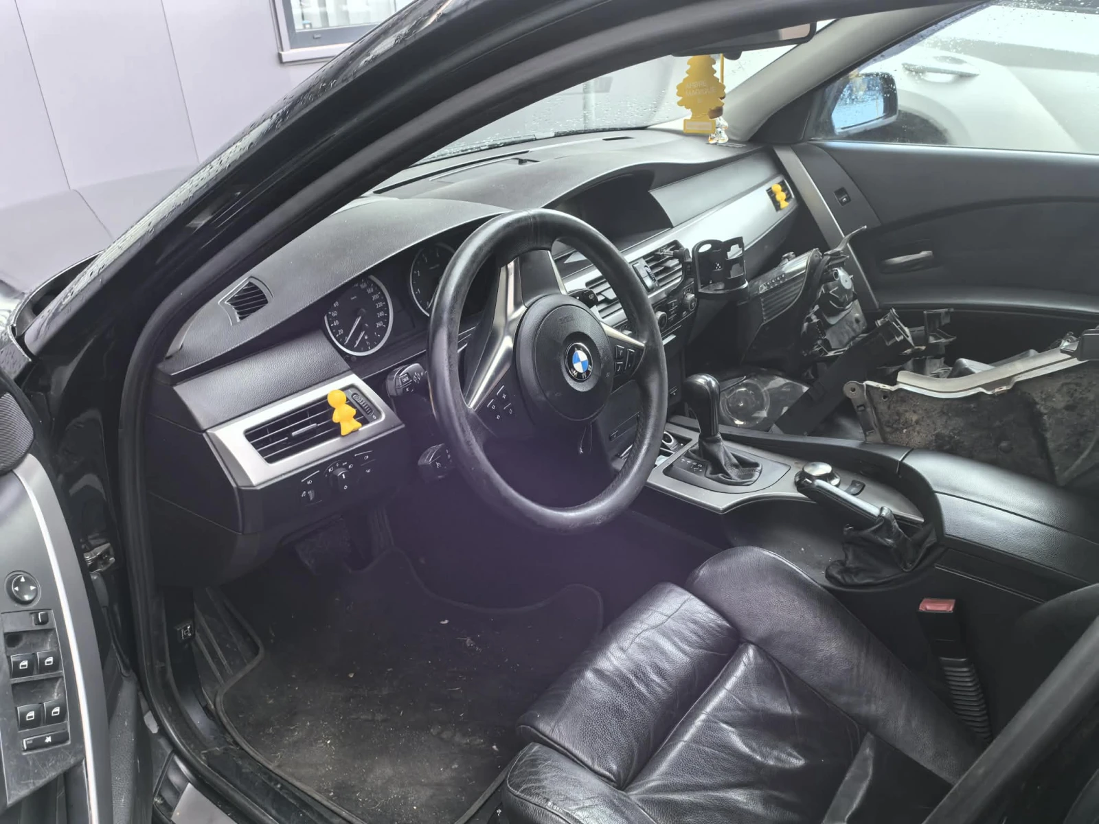 BMW 525, снимка 8 - Автомобили и джипове - 54273731