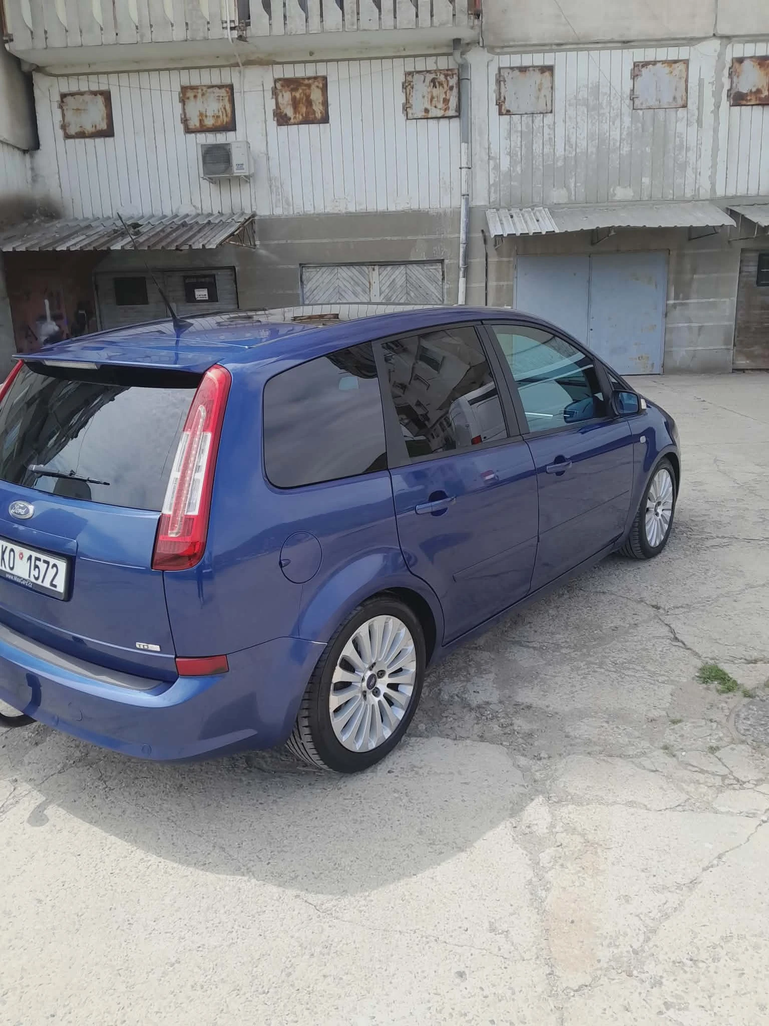 Ford C-max, снимка 3 - Автомобили и джипове - 54367752
