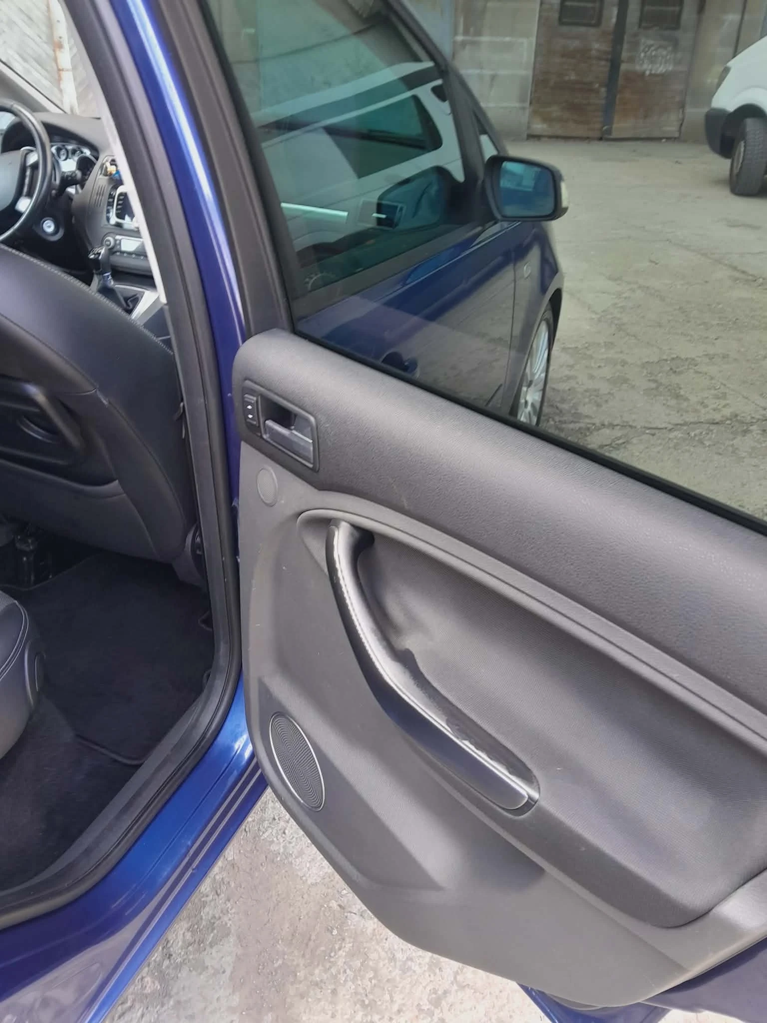 Ford C-max, снимка 12 - Автомобили и джипове - 54367752
