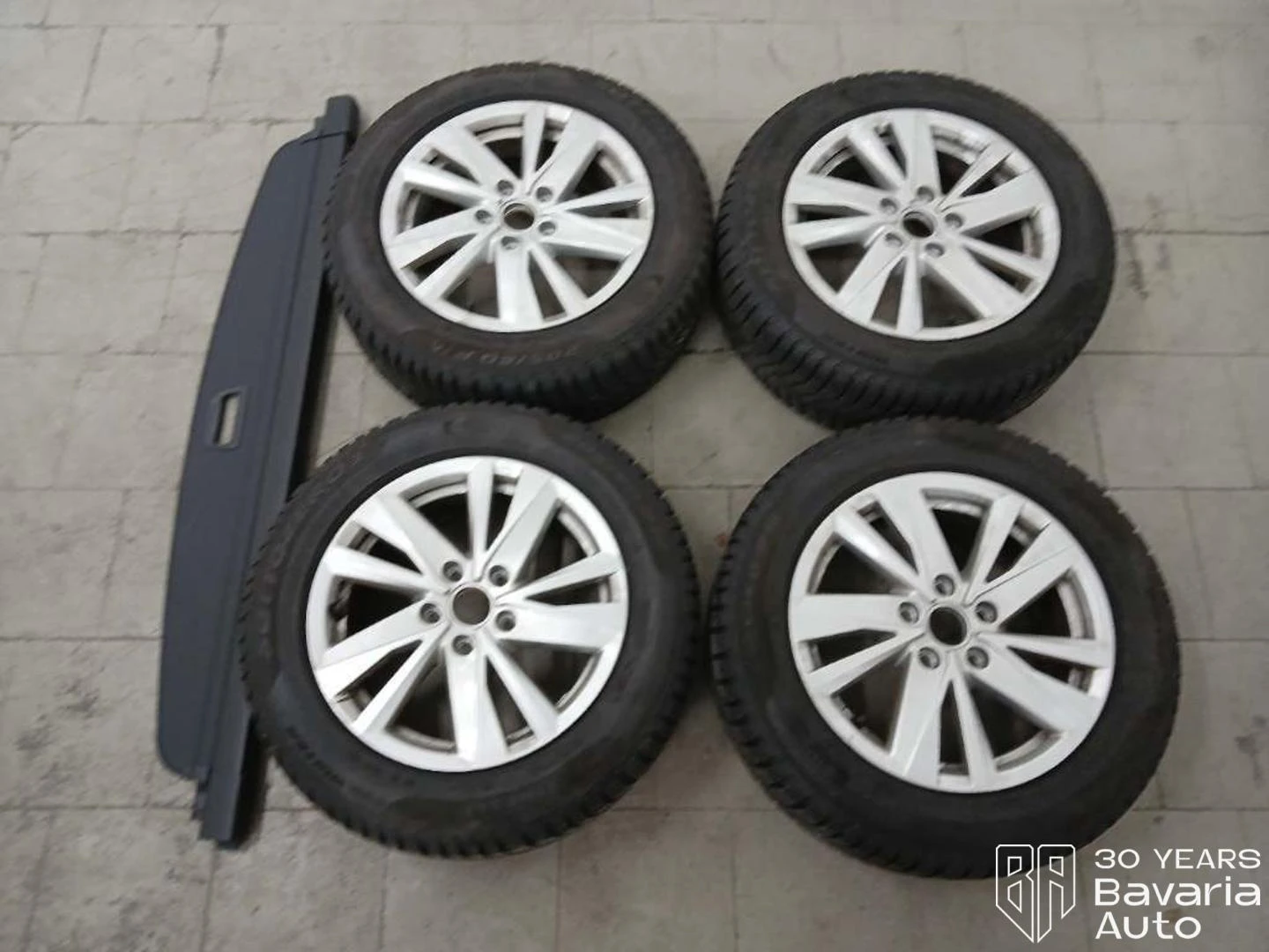 VW Touran Comfortline DSG, снимка 17 - Автомобили и джипове - 54396873