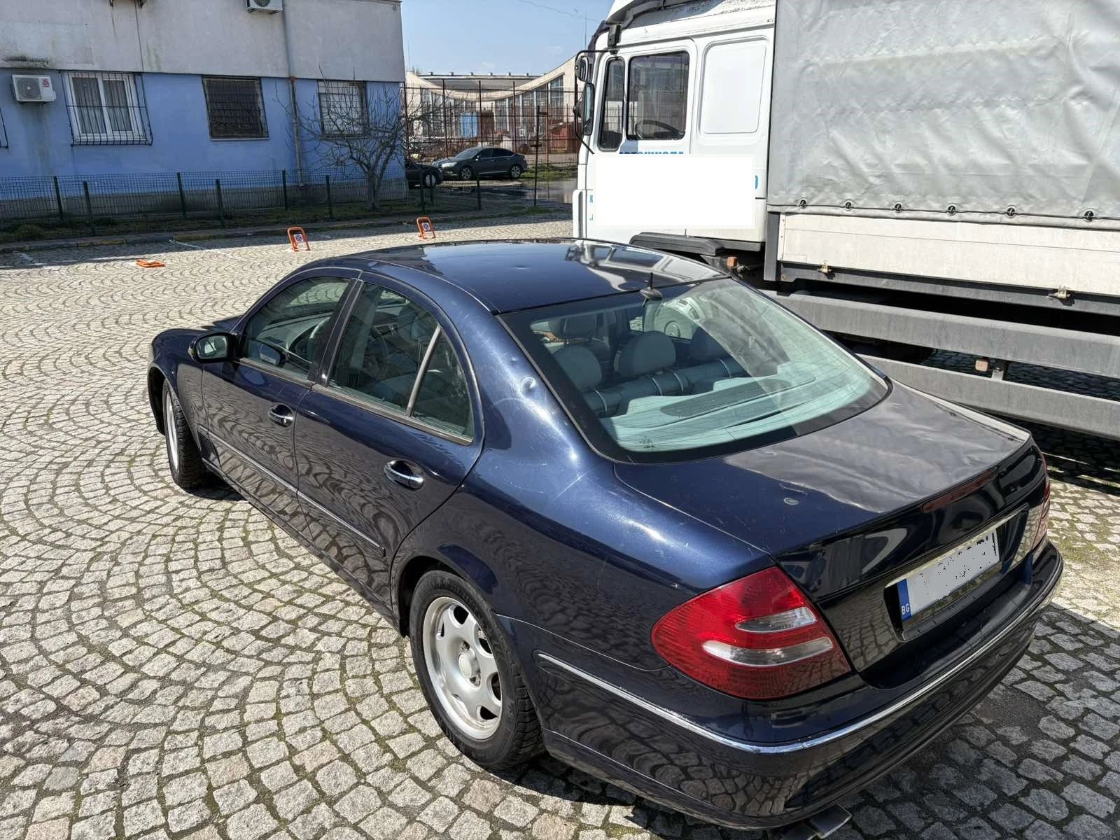 Mercedes-Benz E 270 cdi Elegancе, снимка 4 - Автомобили и джипове - 54958562
