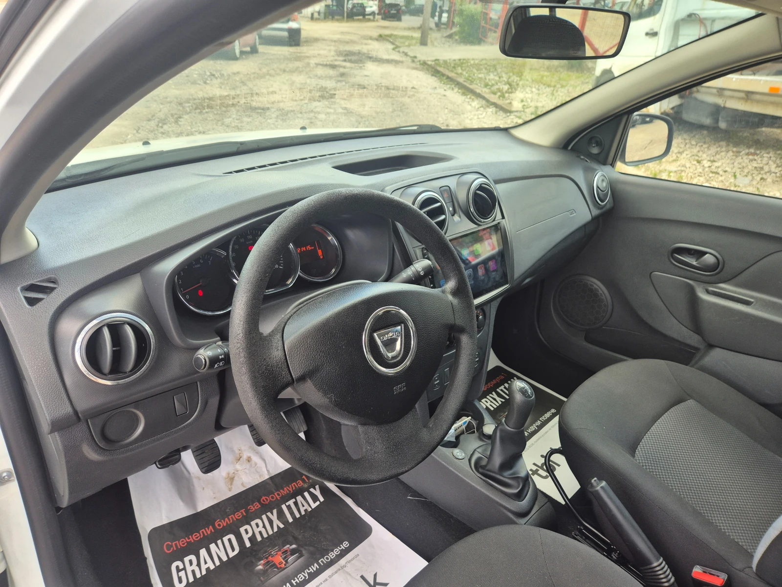 Dacia Sandero 1.2i* ГАЗ, снимка 9 - Автомобили и джипове - 54959452
