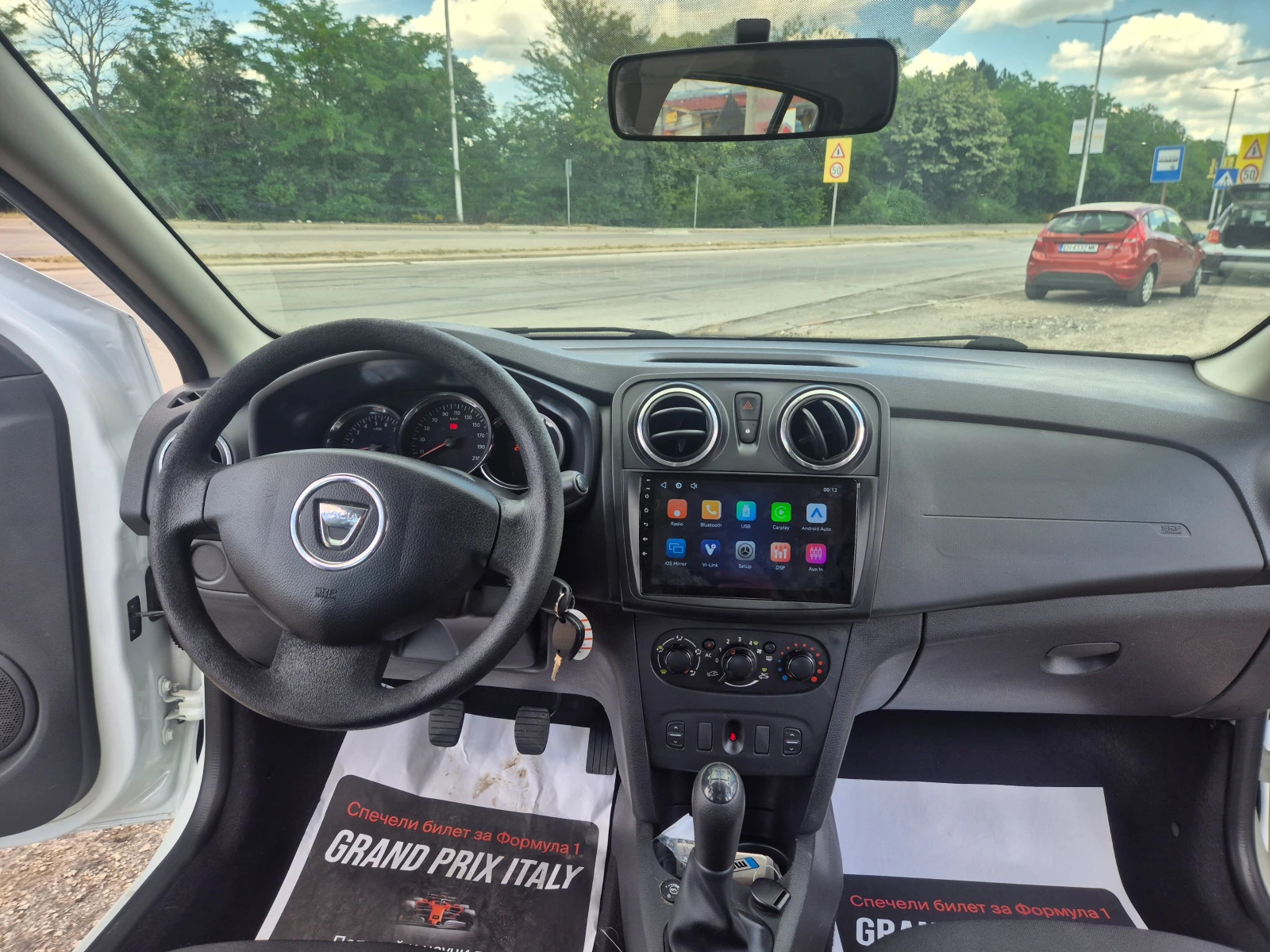 Dacia Sandero 1.2i* ГАЗ, снимка 13 - Автомобили и джипове - 54959452