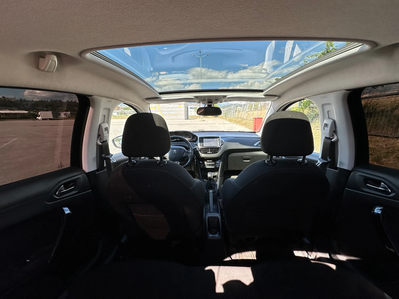 Peugeot 208 1.6, снимка 4 - Автомобили и джипове - 54967691