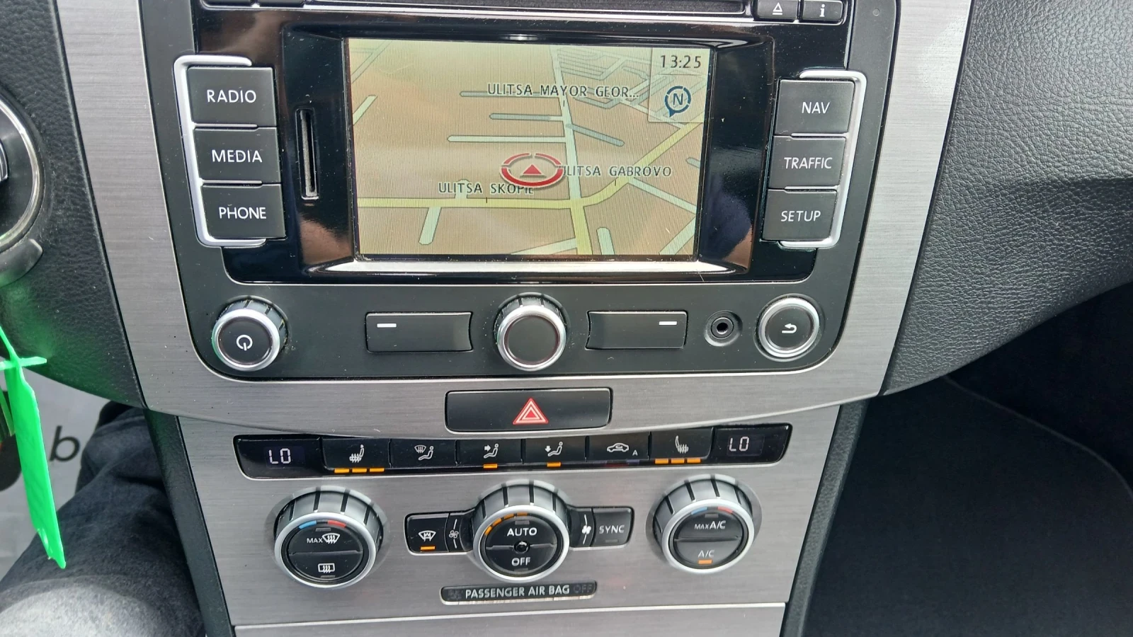 VW Passat 2.0TDI 140kHIGHLINE KLIMA/NAVI /PANORA 258хил.7899, снимка 14 - Автомобили и джипове - 55261828