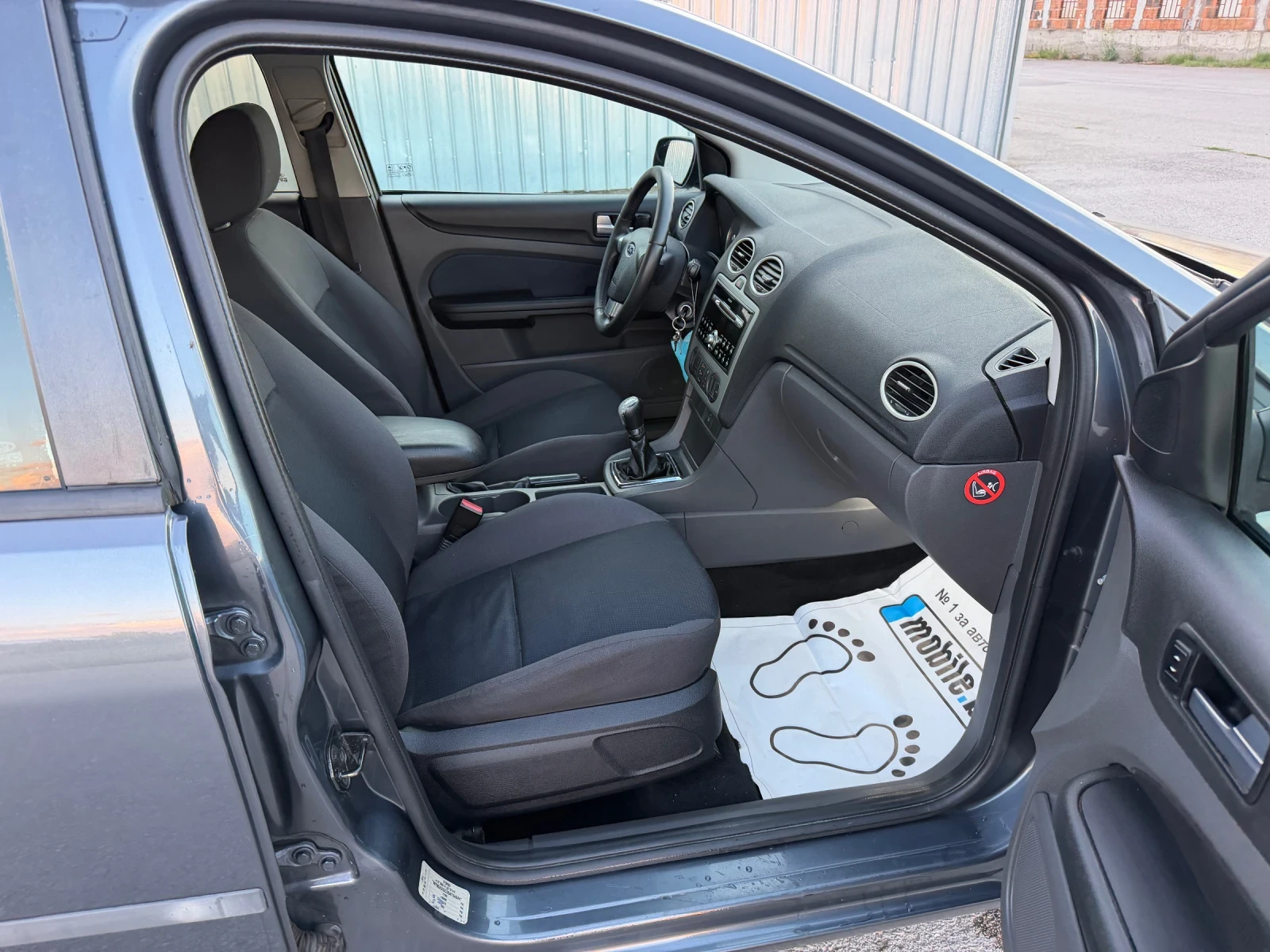 Ford Focus 1.6 TDCI  110k, снимка 11 - Автомобили и джипове - 55169426