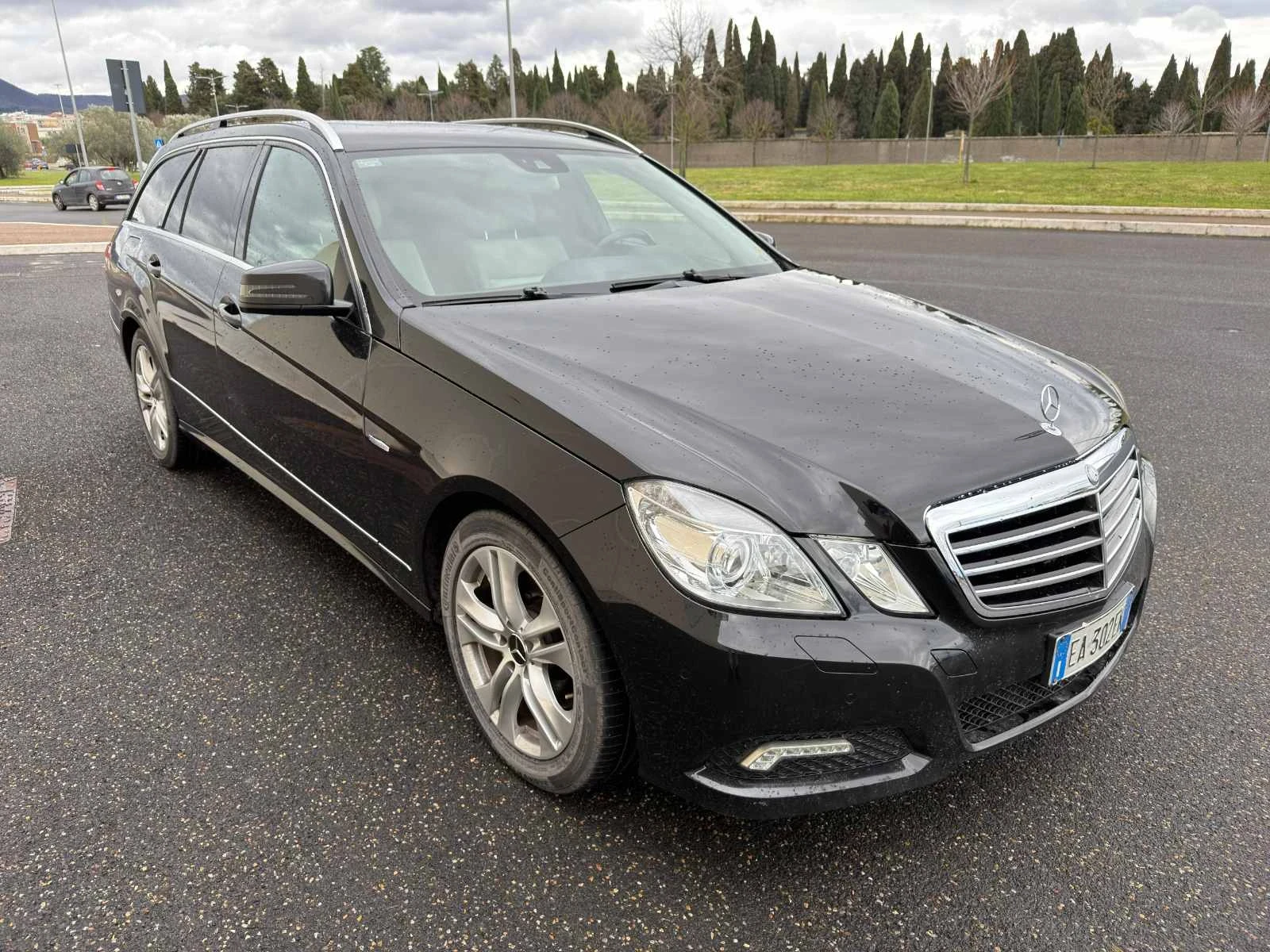 Mercedes-Benz E 350, снимка 5 - Автомобили и джипове - 55254303
