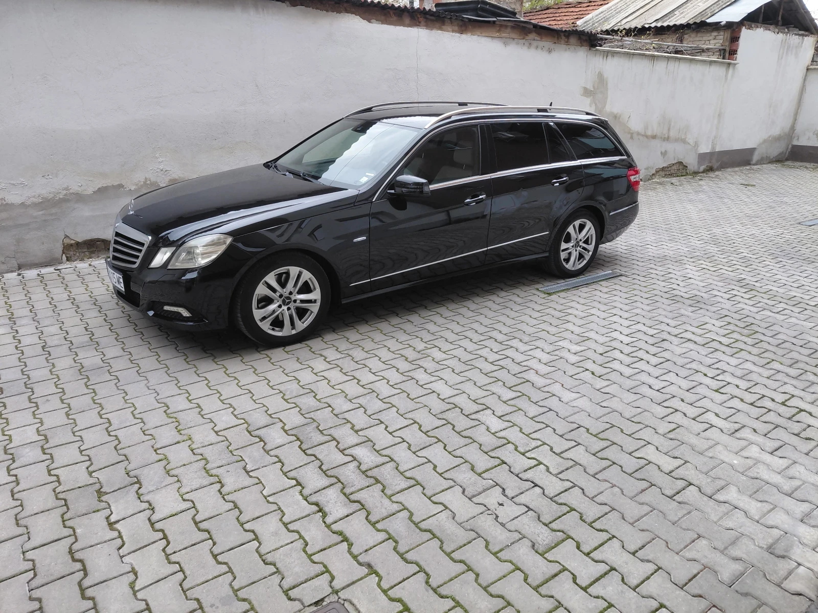 Mercedes-Benz E 350, снимка 8 - Автомобили и джипове - 55254303