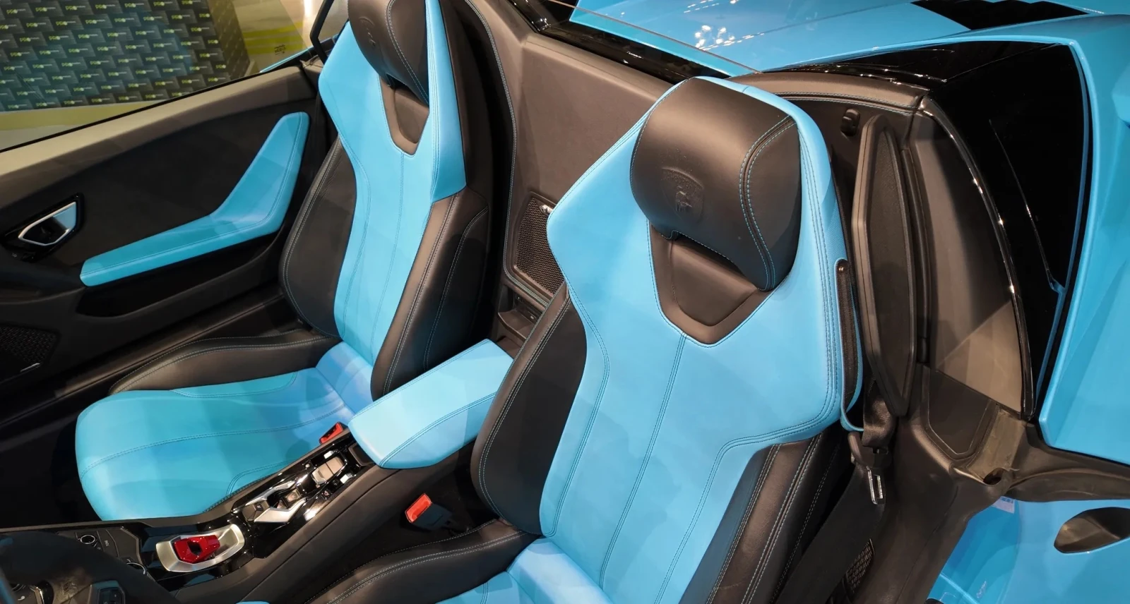 Lamborghini Huracan LP 610-4 Spyder 5.2 V10 AWD, снимка 7 - Автомобили и джипове - 55430068
