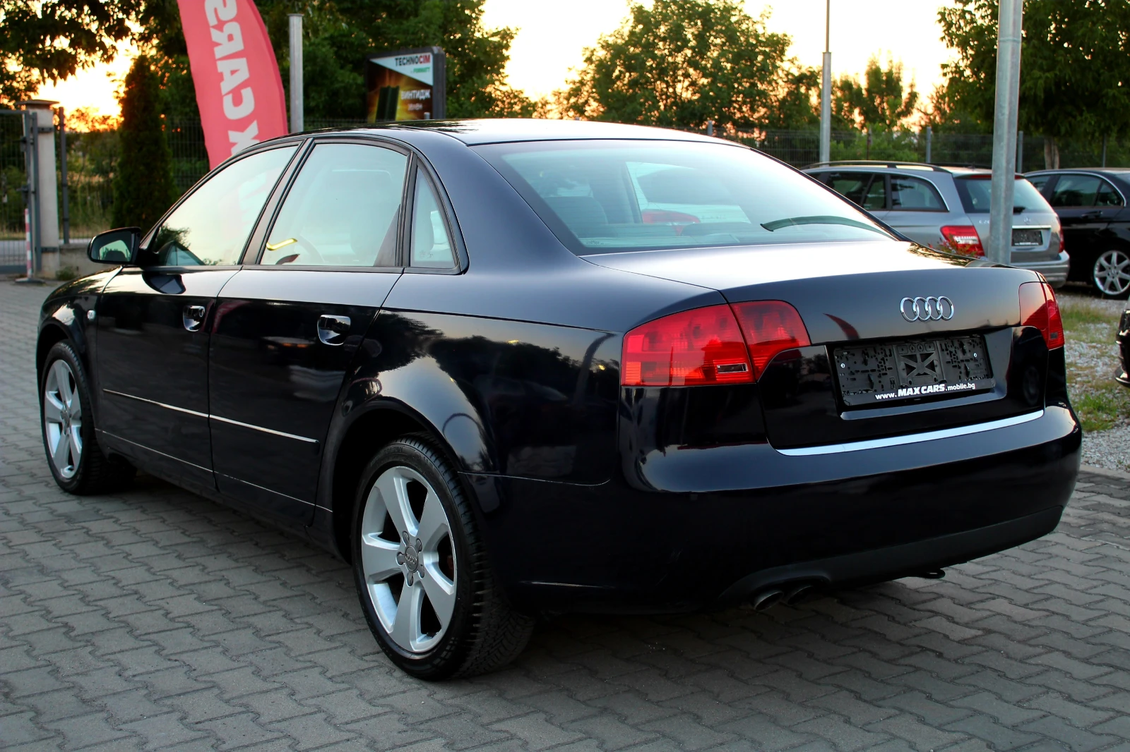 Audi A4 2.0TDI СОБСТВЕН ЛИЗИНГ, снимка 5 - Автомобили и джипове - 55468006