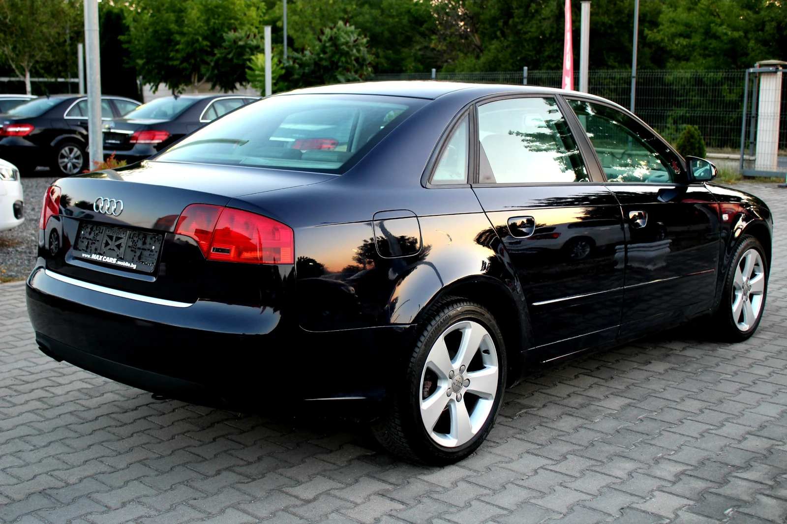 Audi A4 2.0TDI СОБСТВЕН ЛИЗИНГ, снимка 7 - Автомобили и джипове - 55468006