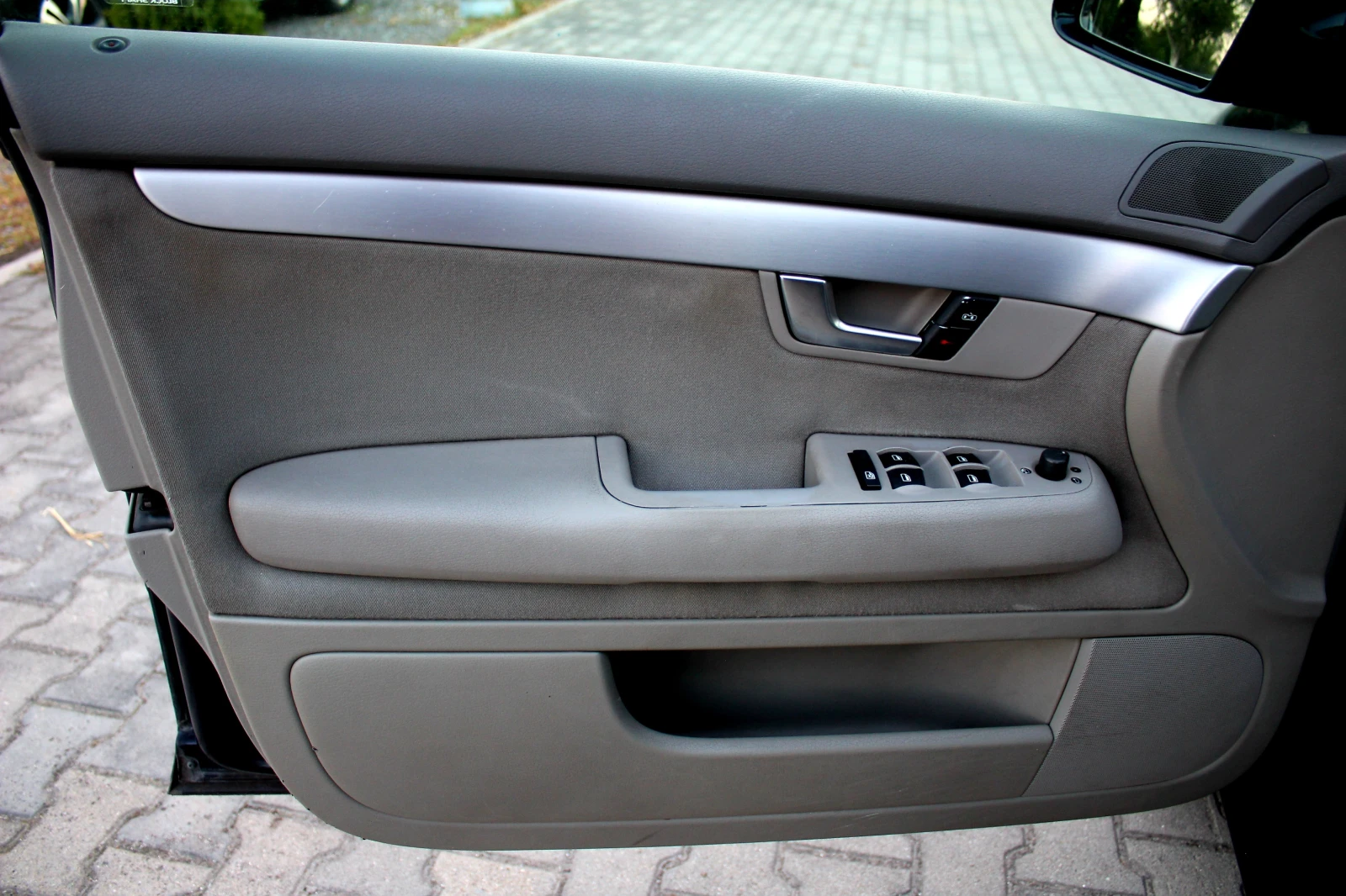Audi A4 2.0TDI СОБСТВЕН ЛИЗИНГ, снимка 11 - Автомобили и джипове - 55468006