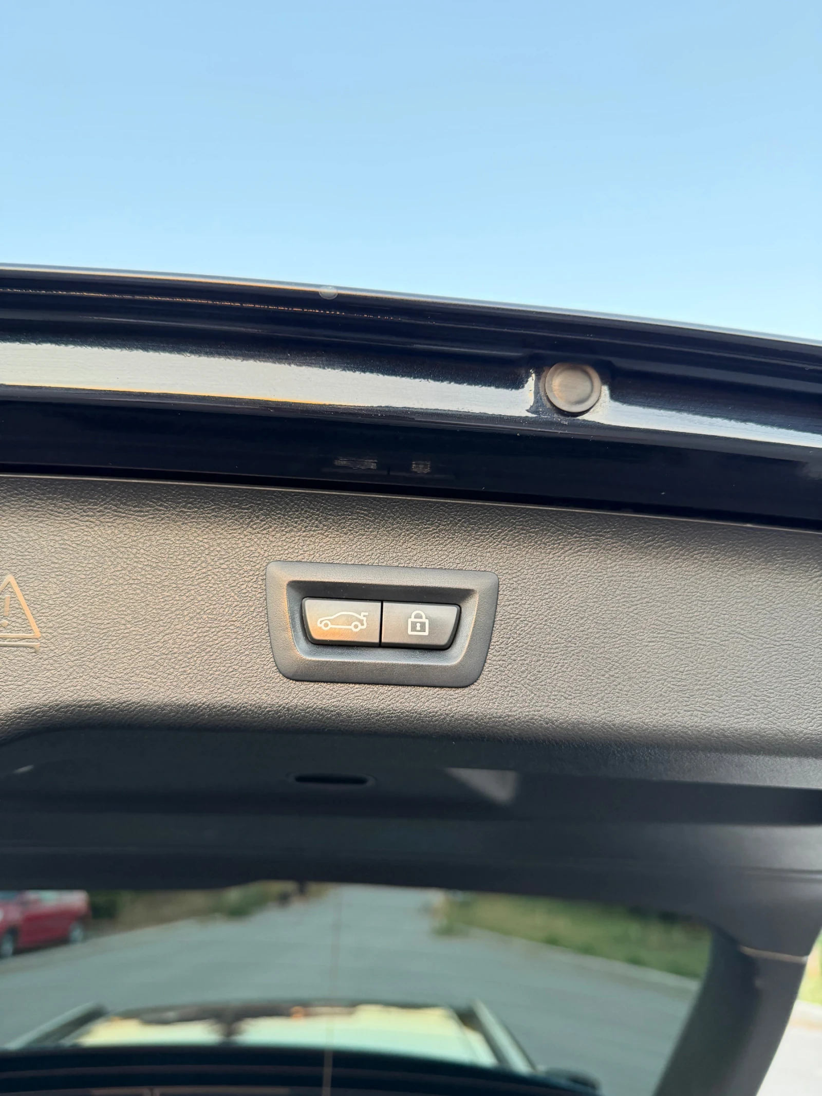 BMW 530 d xDrive Touring M-Sport Keyless AdapLED, снимка 14 - Автомобили и джипове - 56011883