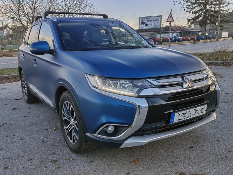 Mitsubishi Outlander 2.2D 4WD* Сервизна история* Един собств.* 7-местен, снимка 6 - Автомобили и джипове - 48534991