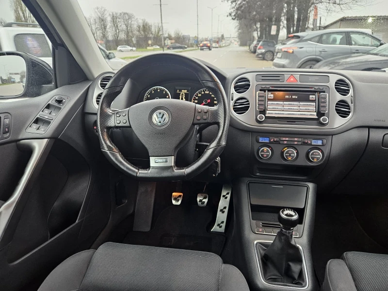 VW Tiguan 1.4 I  140 к.с  R-LINE , снимка 12 - Автомобили и джипове - 52854790