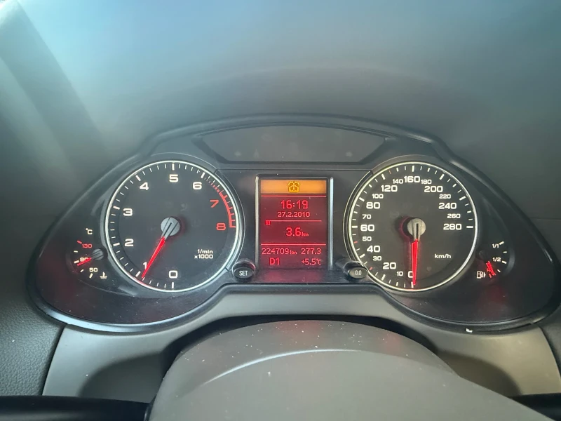 Audi Q5 2.0 tfsi , снимка 11 - Автомобили и джипове - 53111480