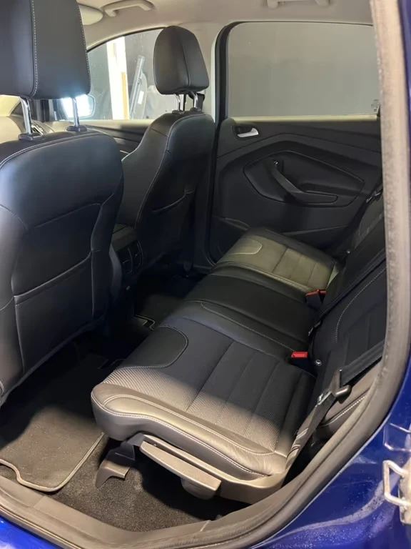 Ford Kuga 1.5b Titanium 150ps, снимка 9 - Автомобили и джипове - 53300037