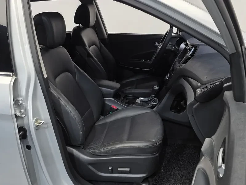 Hyundai Santa fe 2.0 4WD, снимка 12 - Автомобили и джипове - 54871307