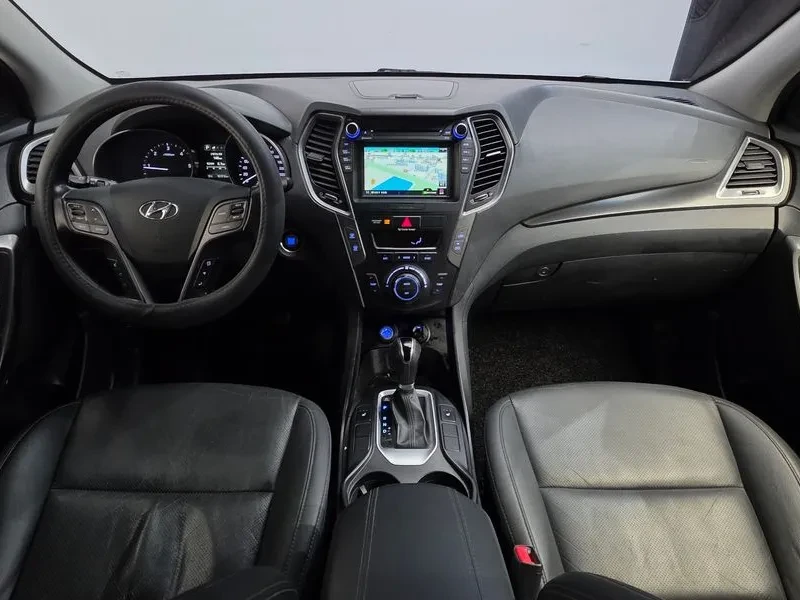 Hyundai Santa fe 2.0 4WD, снимка 7 - Автомобили и джипове - 54871307