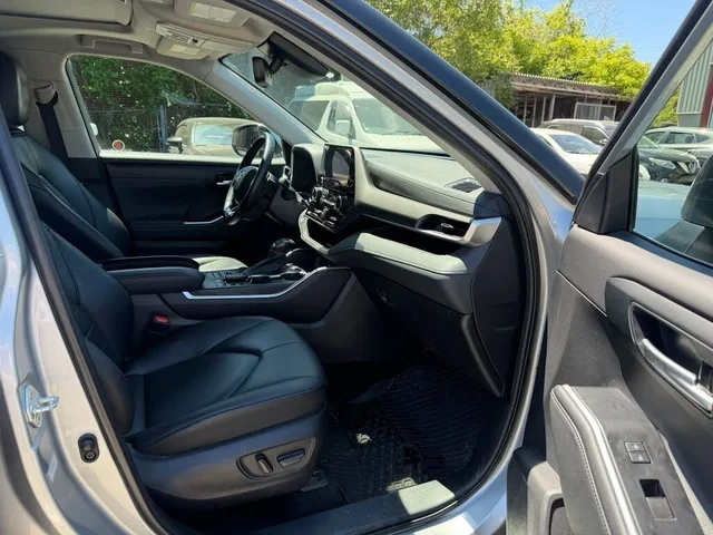 Toyota Highlander XLE AWD !FULL! PANORAMA, снимка 8 - Автомобили и джипове - 55099412