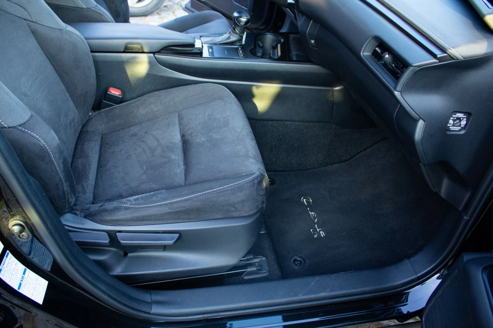 Lexus UX 250h 4 x 4  | Mobile.bg   11