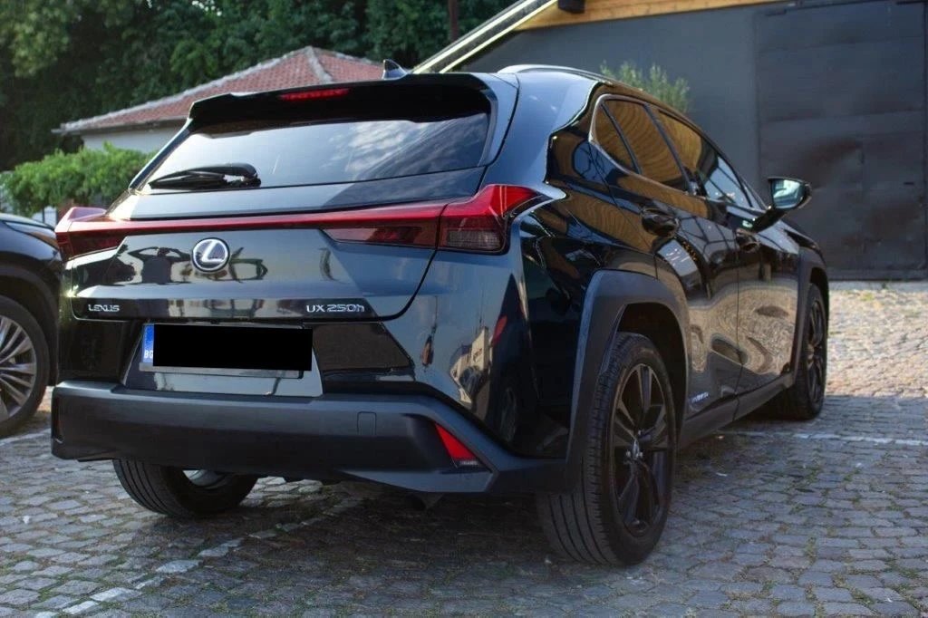 Lexus UX 250h 4 x 4  | Mobile.bg   5