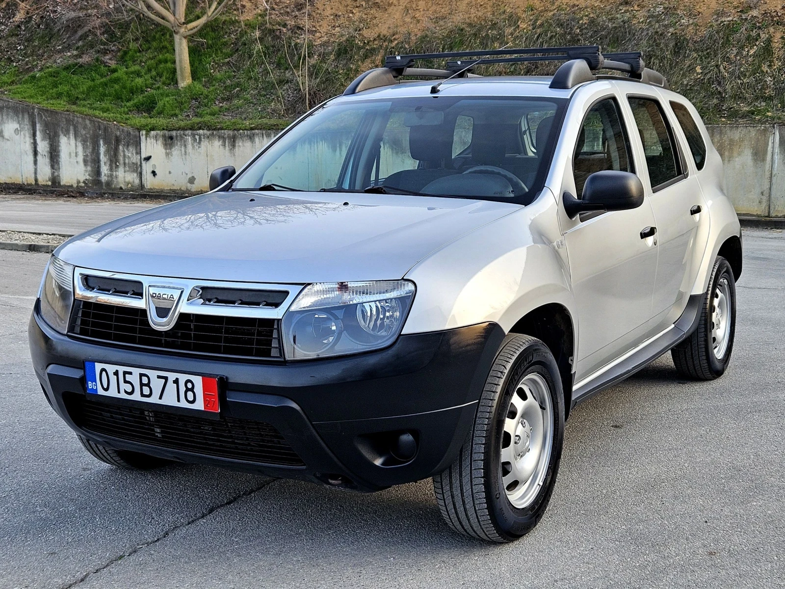 Dacia Duster 1.6 4x4 , снимка 2 - Автомобили и джипове - 53882372