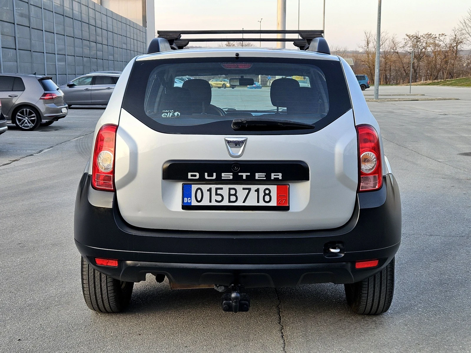 Dacia Duster 1.6 4x4 , снимка 6 - Автомобили и джипове - 53882372