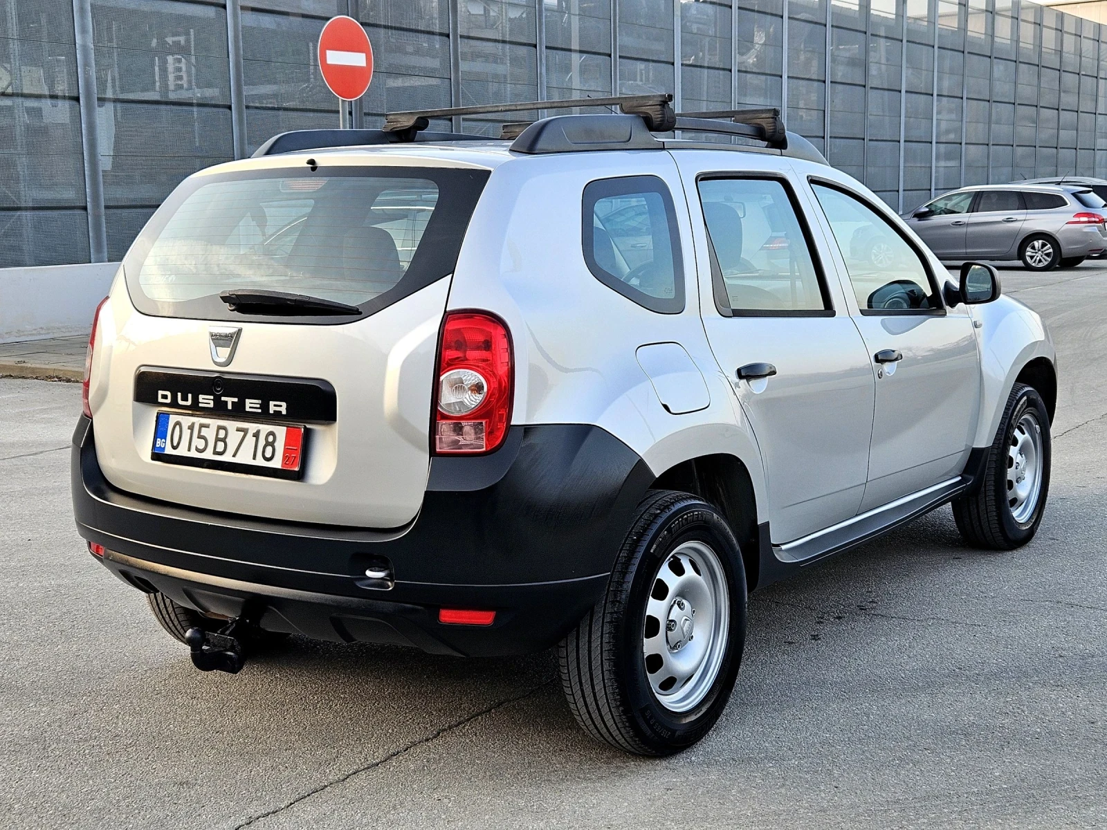 Dacia Duster 1.6 4x4 , снимка 4 - Автомобили и джипове - 53882372