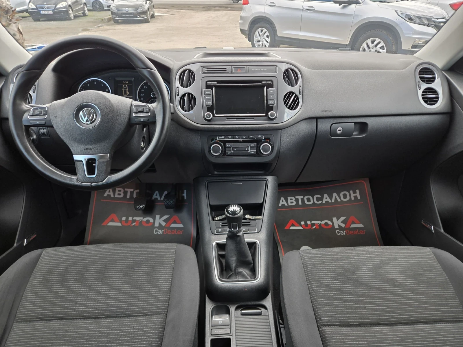 VW Tiguan 1.4TSI-122кс= 6СК= FACE= DYNAUDIO= ОБСЛУЖЕН= EU5B , снимка 12 - Автомобили и джипове - 54096432
