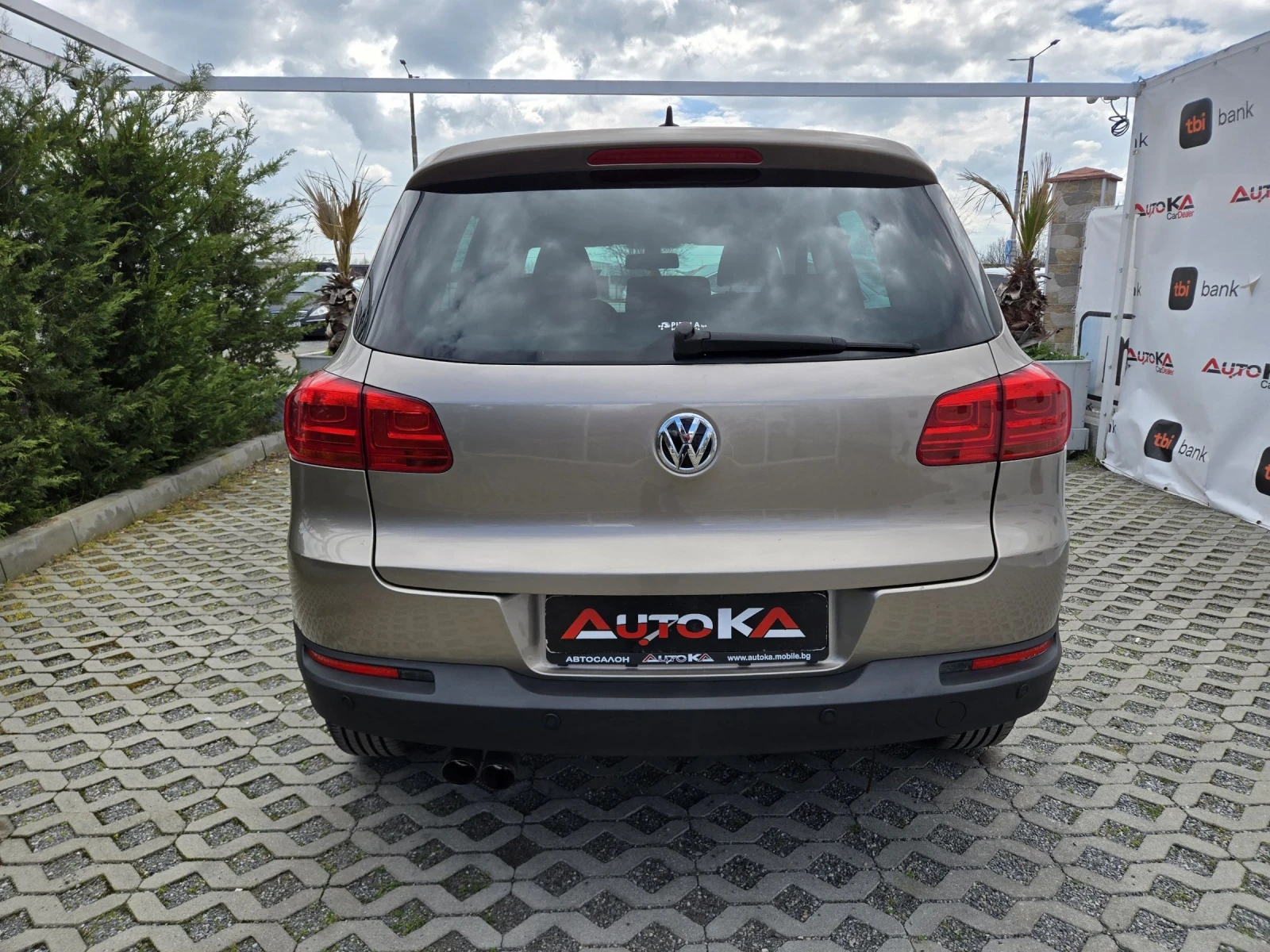 VW Tiguan 1.4TSI-122кс= 6СК= FACE= DYNAUDIO= ОБСЛУЖЕН= EU5B , снимка 4 - Автомобили и джипове - 54096432