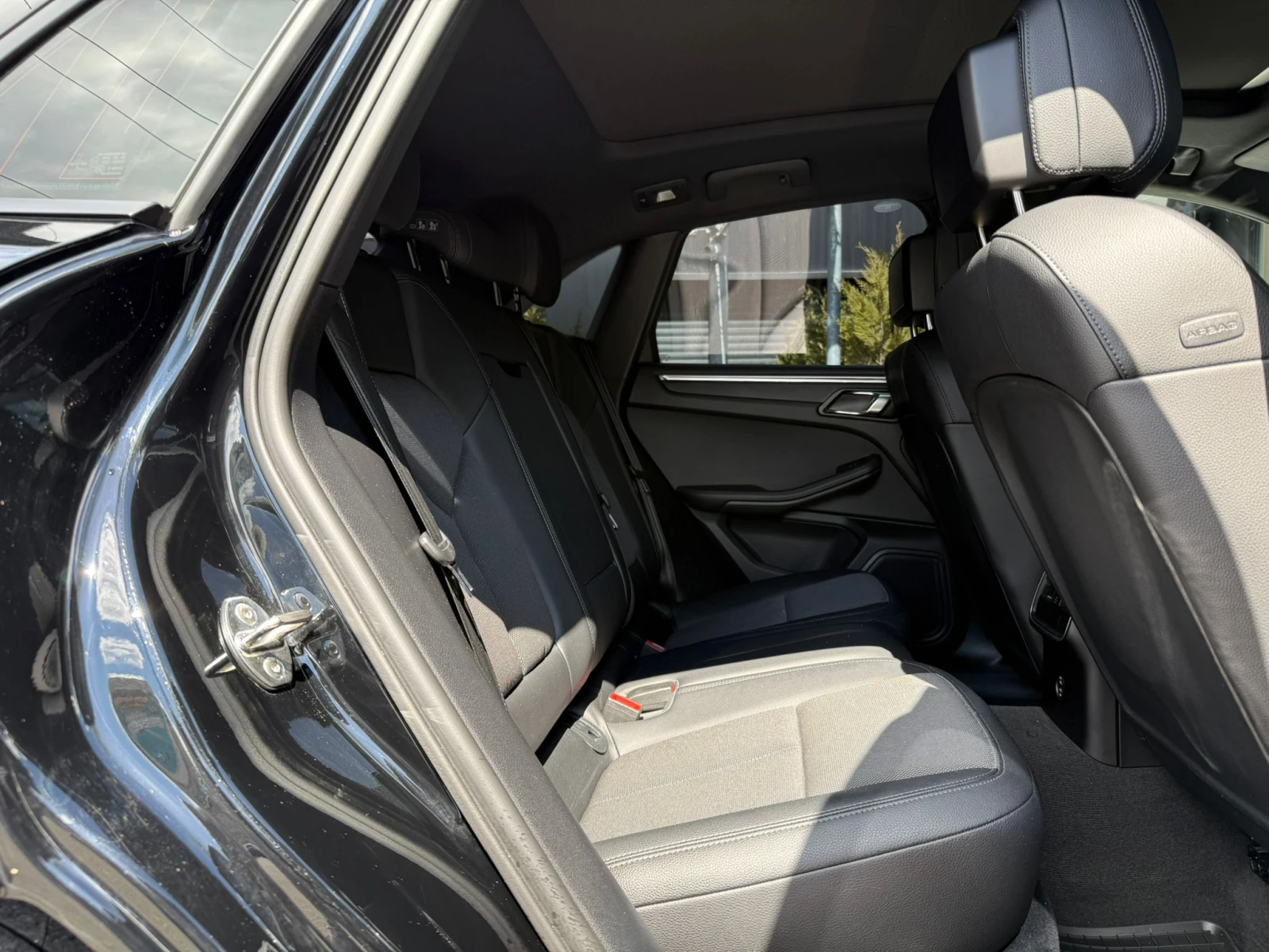 Porsche Macan, снимка 14 - Автомобили и джипове - 54156821