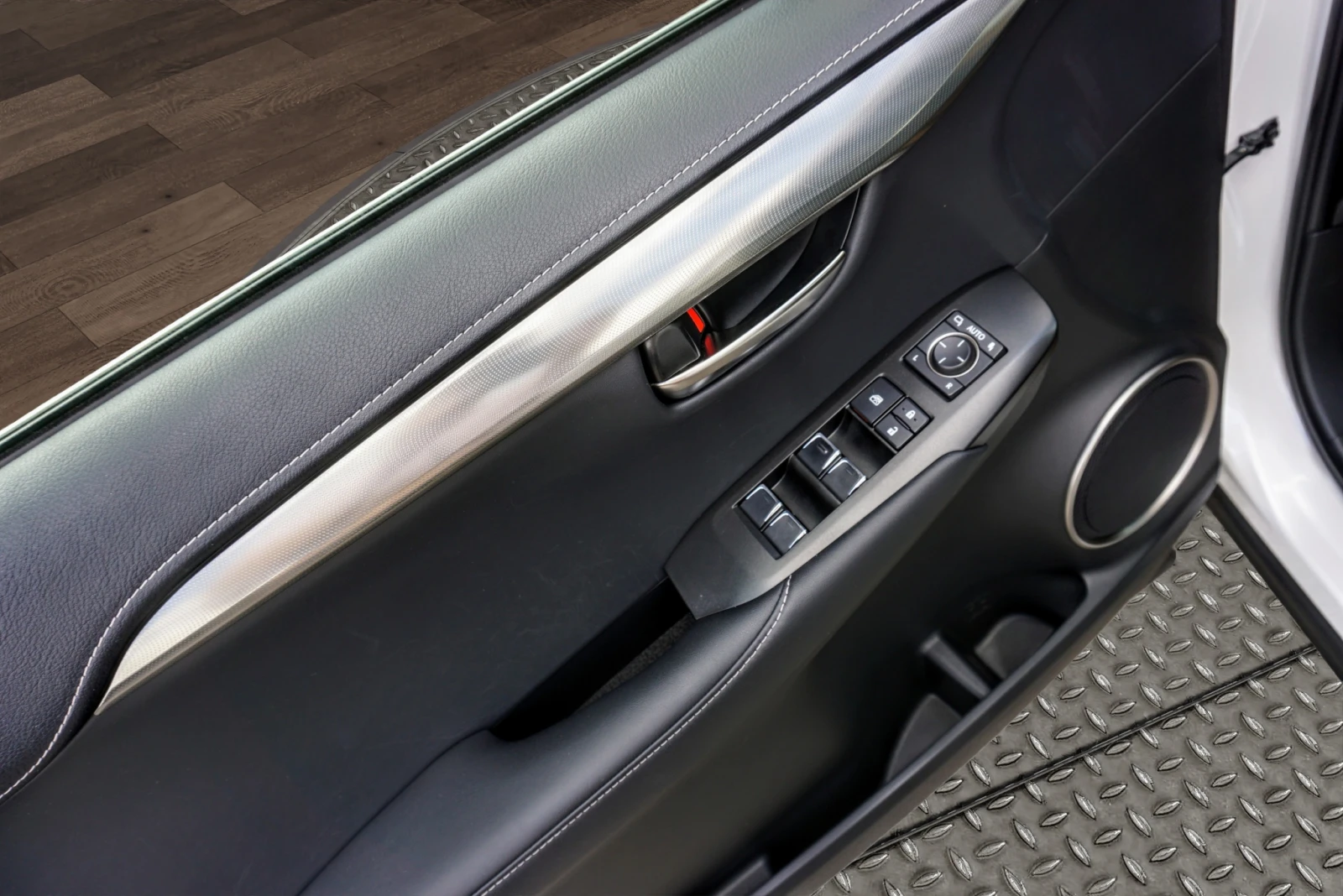 Lexus NX 300h 2.5 PREMIUM 4WD CVT | Mobile.bg � ����������� 5