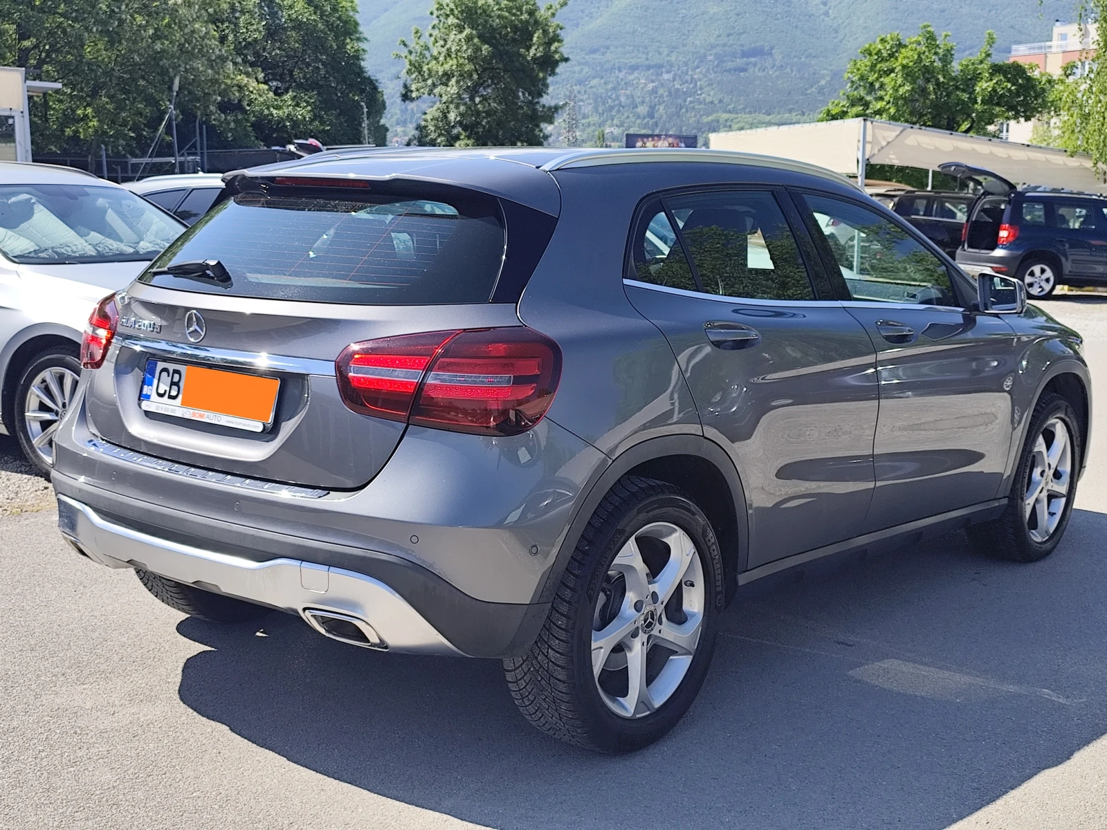 Mercedes-Benz GLA 200 2.2D* FACE* АВТОМАТИК* LED* NAVI* EURO6B* CAMERA* , снимка 4 - Автомобили и джипове - 54666431